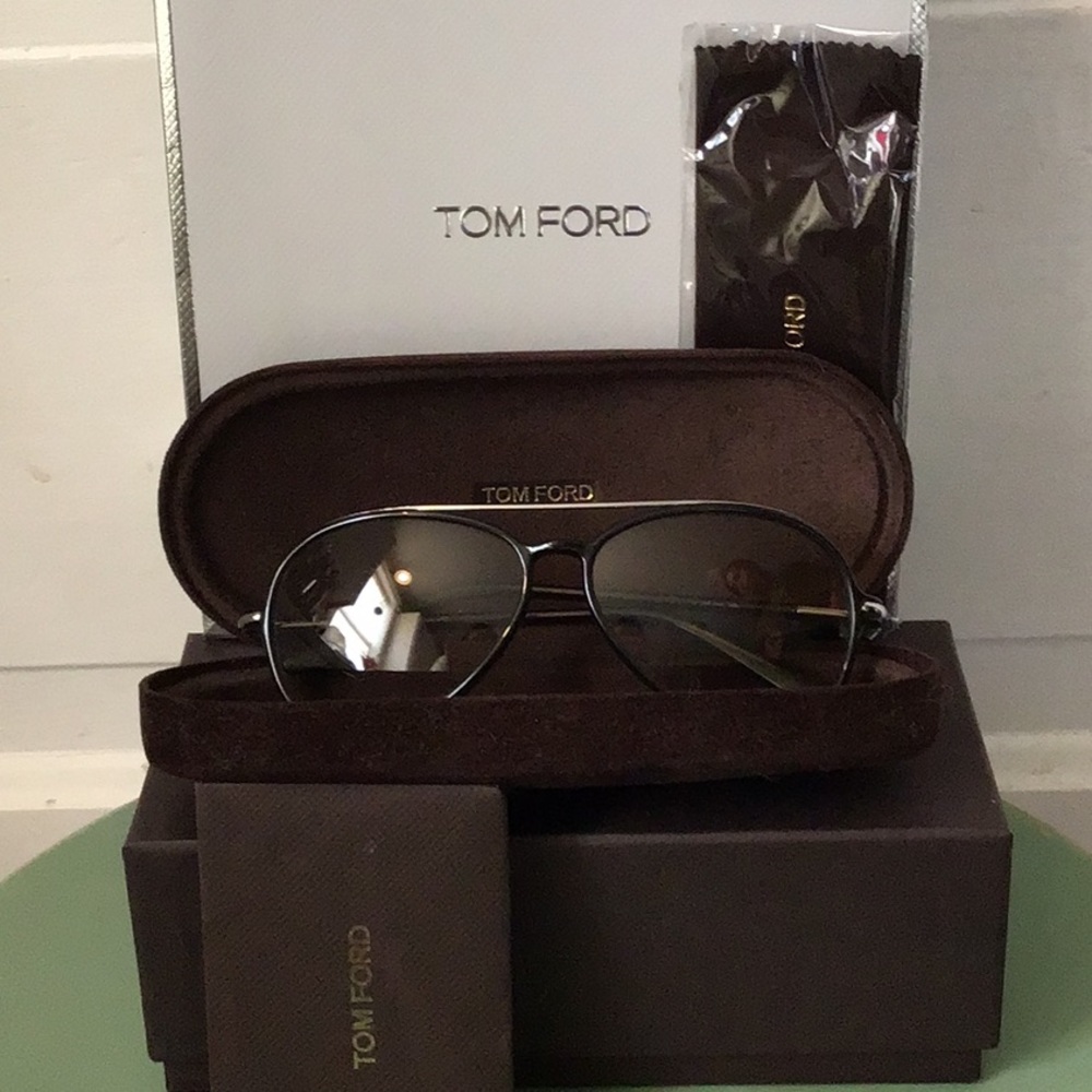 Tom Ford TF437  Aviators Sunglasses/ Accessories